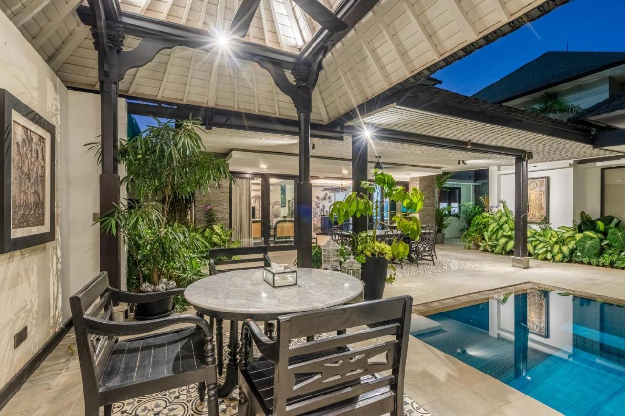 Kejora 12 Beachfront 3 Bedroom Luxe Villa Sanur Kültér fotó